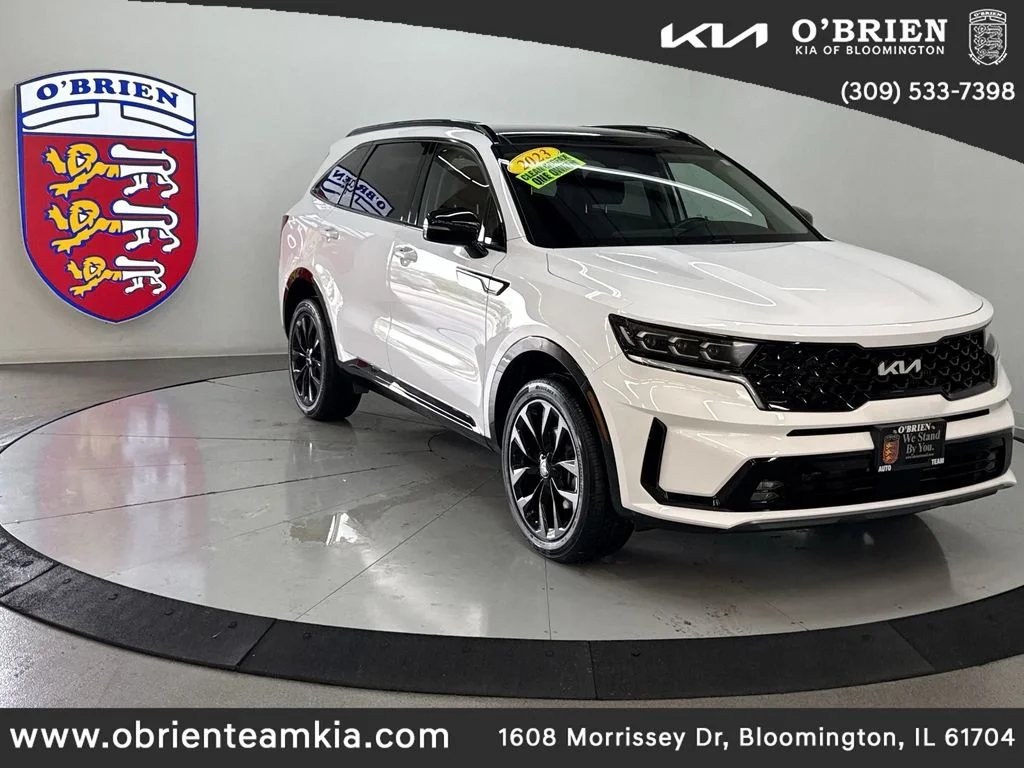 Used 2023 White Pearl Kia SX image 1