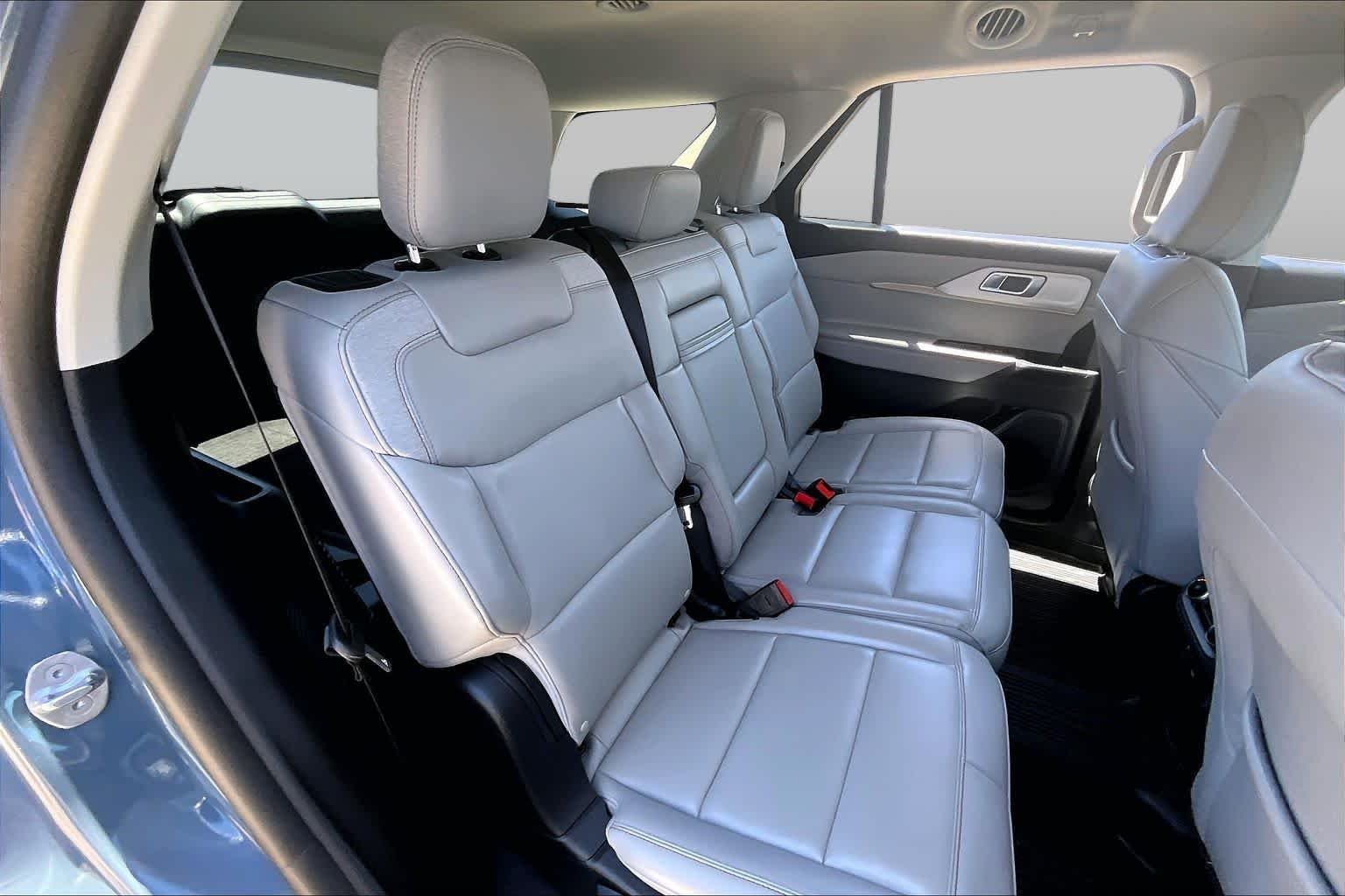 Used 2026 Blue Ford Active w/200A Pkg image 19