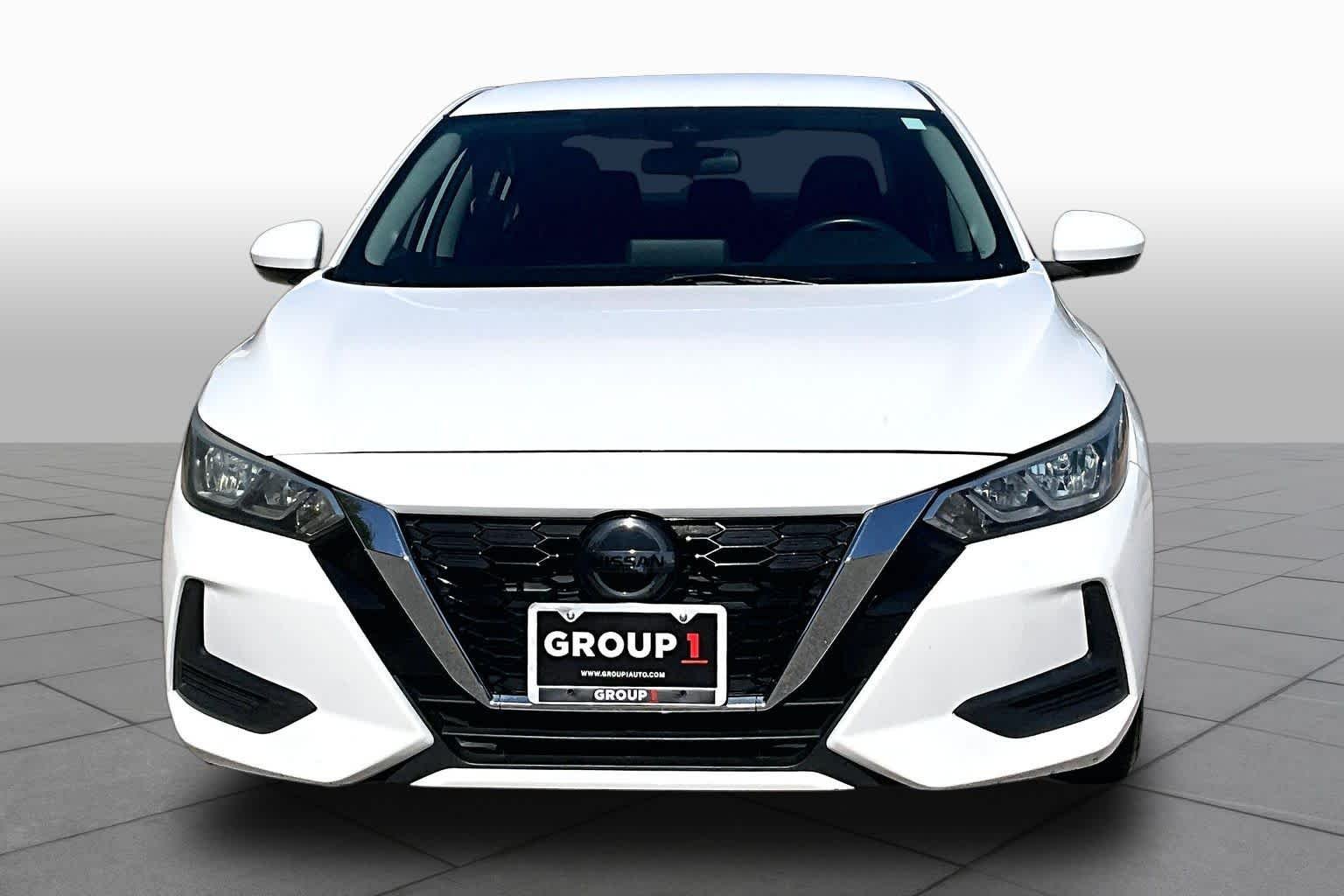 Certified Used 2021 Fresh Powder Nissan SV image 4