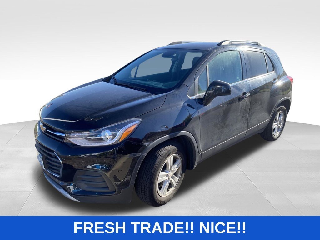Used 2020 MOSAIC BLACK METALLIC Chevrolet LT image 2