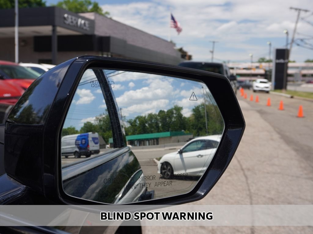 Used 2024 Black Kia Land image 8