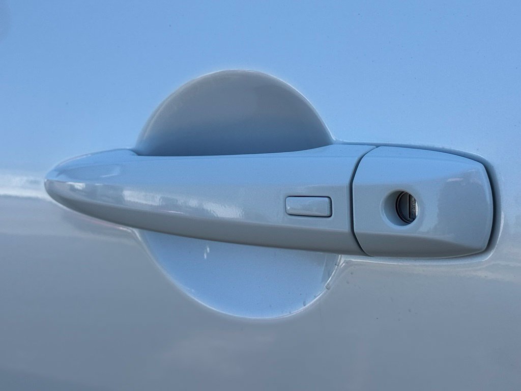 New 2026 White Nissan SL image 9