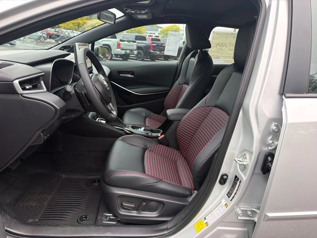 New 2026 Classic Silver Metallic with Midnight Black Metallic roof <sup>1</sup> Toyota  XSE image 12