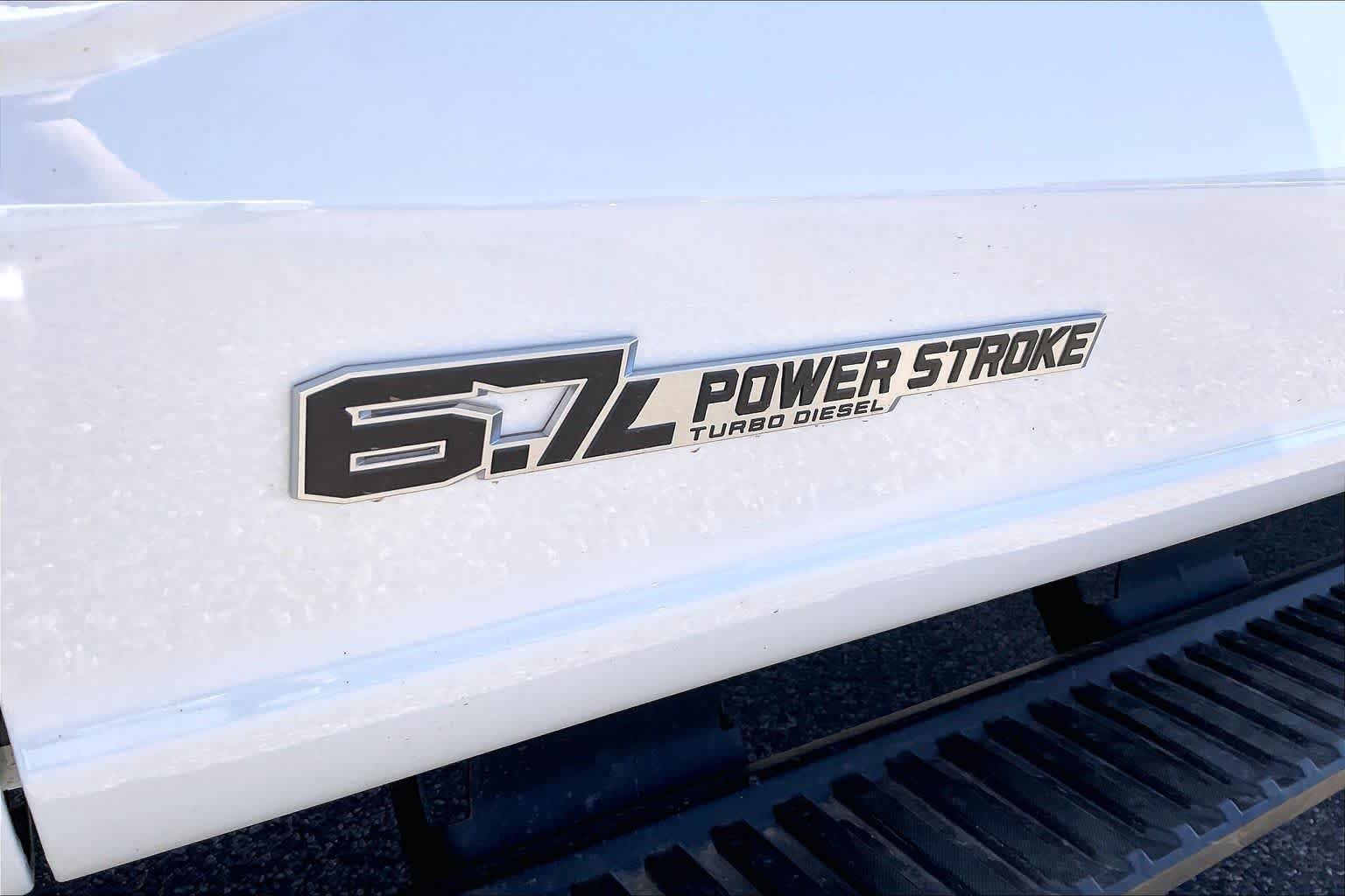 New 2026 Oxford White Ford F-350® XLT image 15