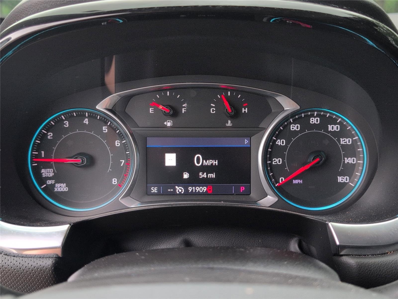 Used 2021 Iridescent Pearl Tricoat Chevrolet Premier image 25
