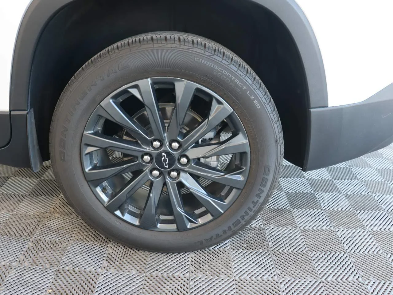 2023 Chevrolet Traverse RS - Photo 18