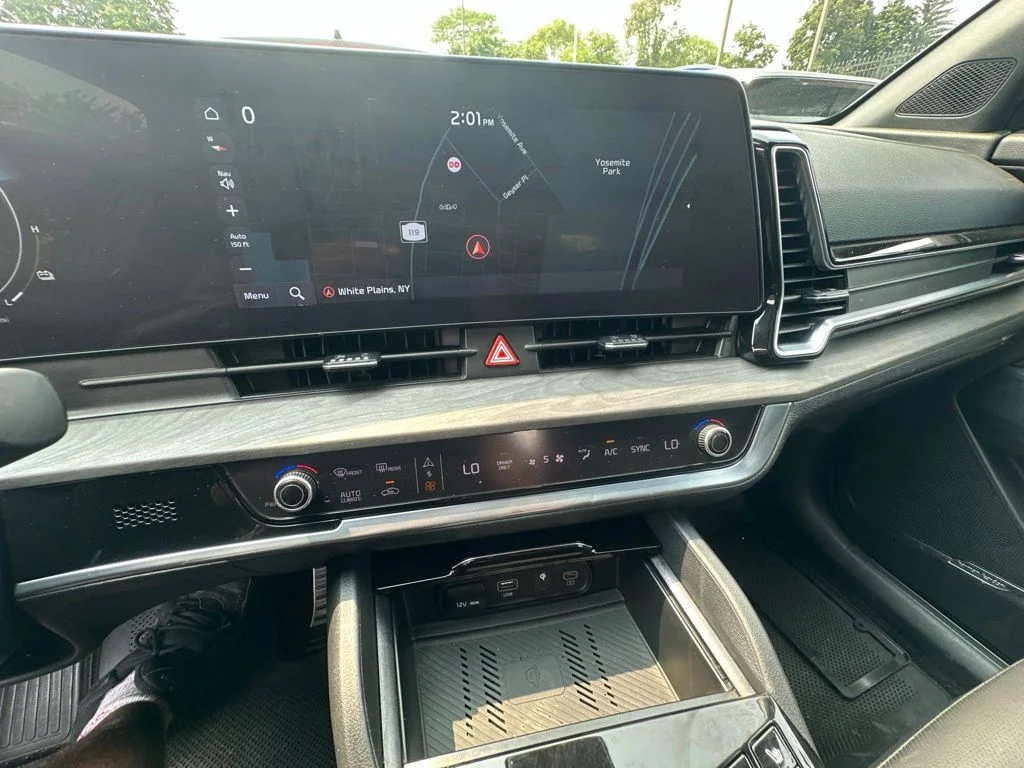 Used 2024 Blue Kia X-Line Prestige image 21