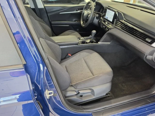 Used 2025  Toyota LE image 23