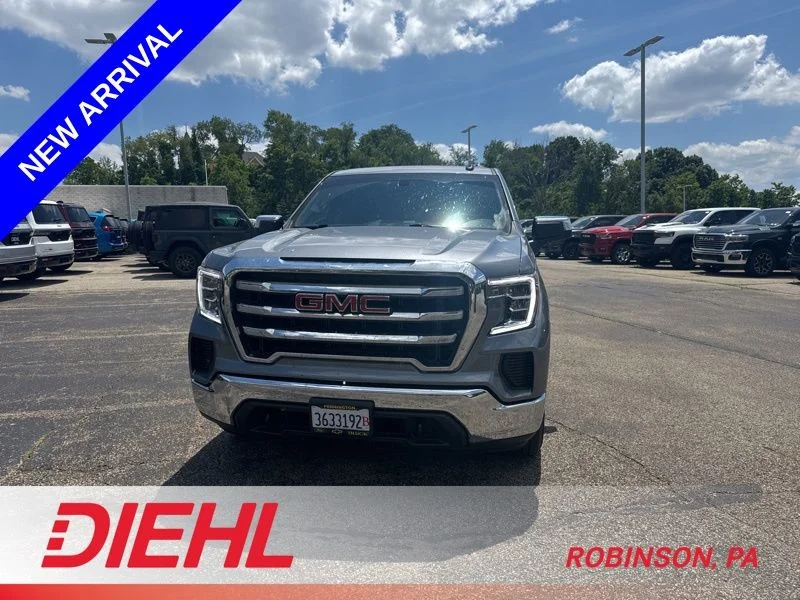 2021 GMC Sierra 4WD Crew Cab Short Box SLE's photo