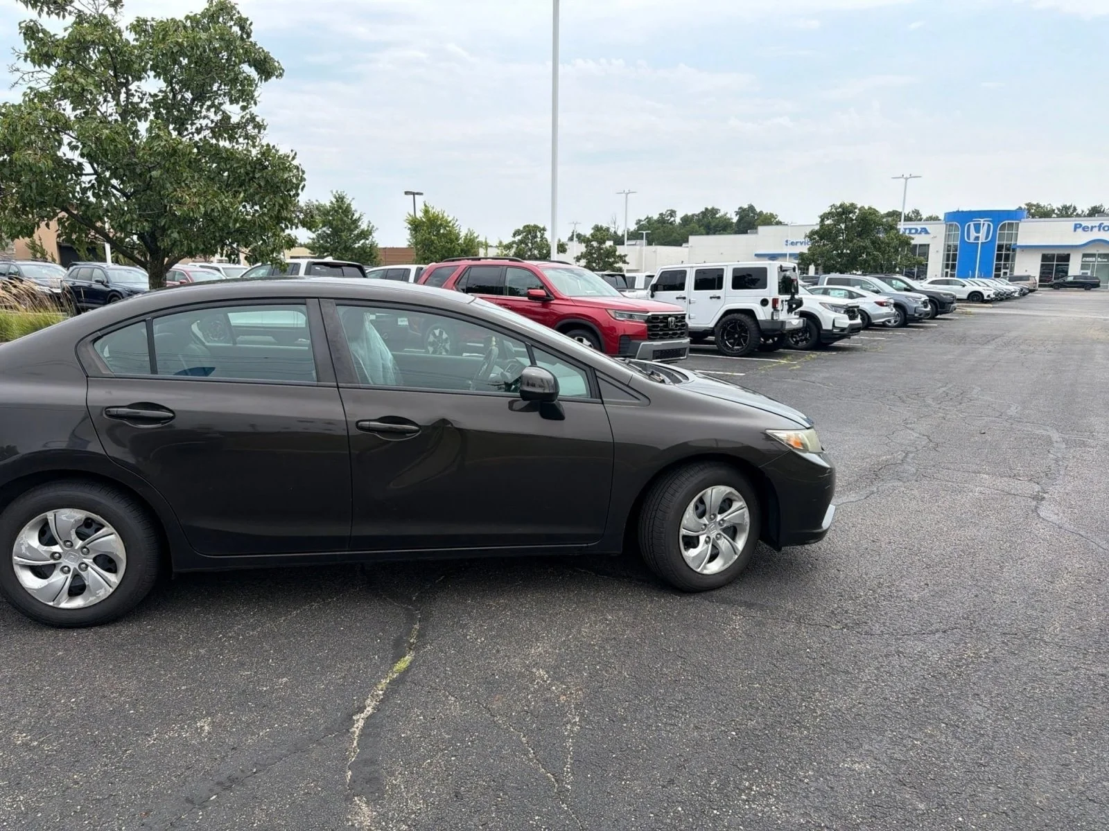 Used 2013 Kona Coffee Metallic Honda LX image 12