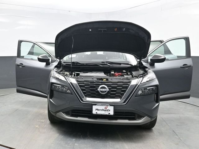 Used 2023 Gray Nissan S image 39