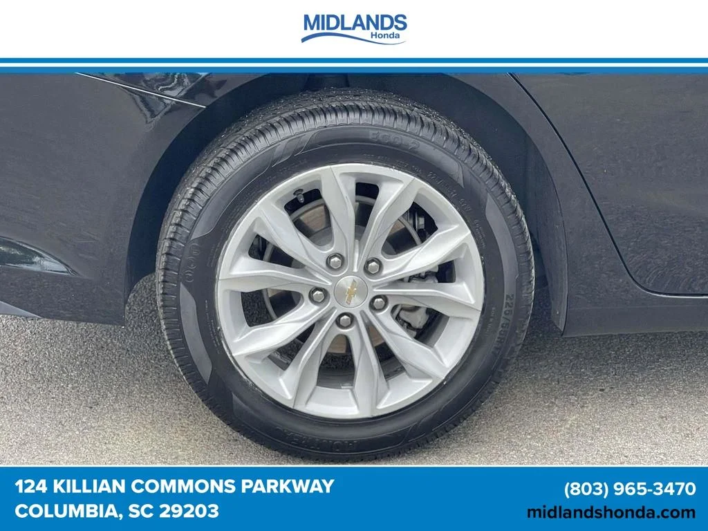 Used 2025 Black Metallic Chevrolet LT image 7