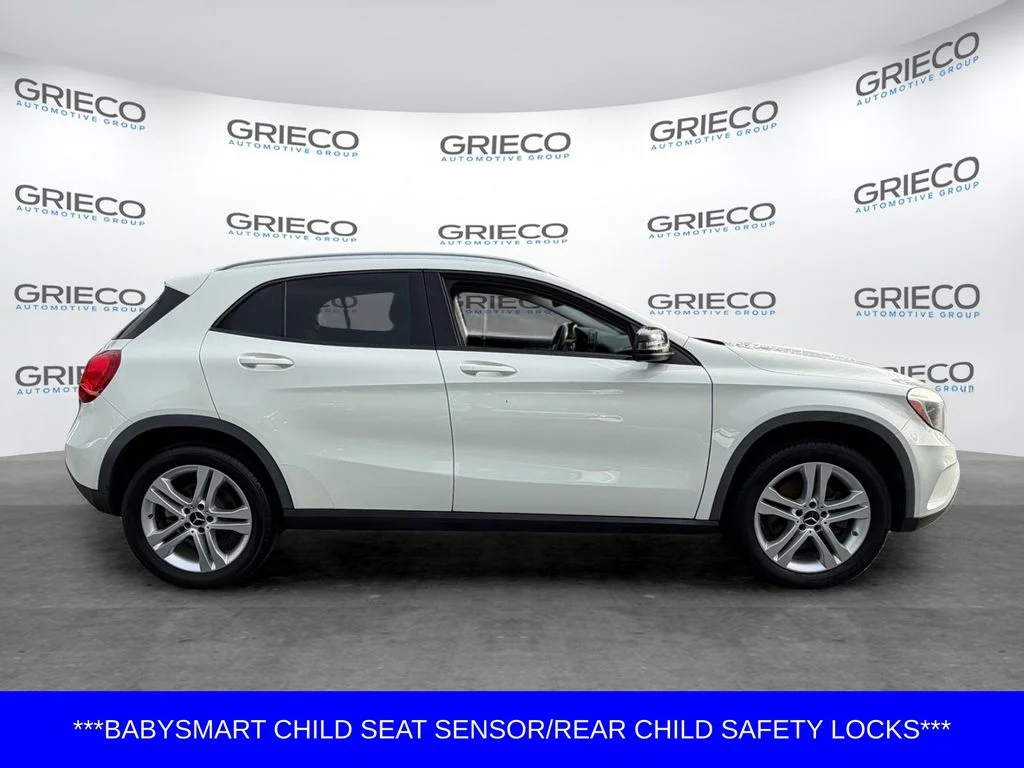 Used 2017 White Mercedes-Benz GLA 250 image 8