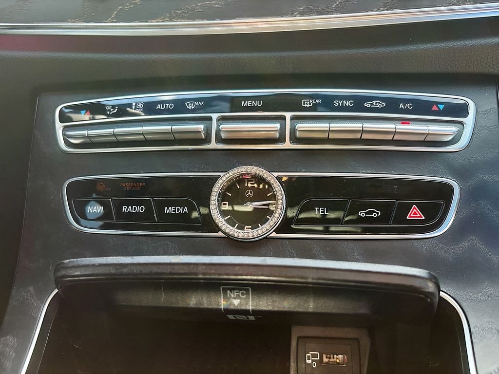 Used 2018  Mercedes-Benz E 300 image 26