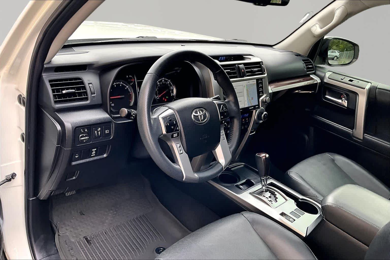 Used 2021 Blizzard Pearl Toyota Limited image 18
