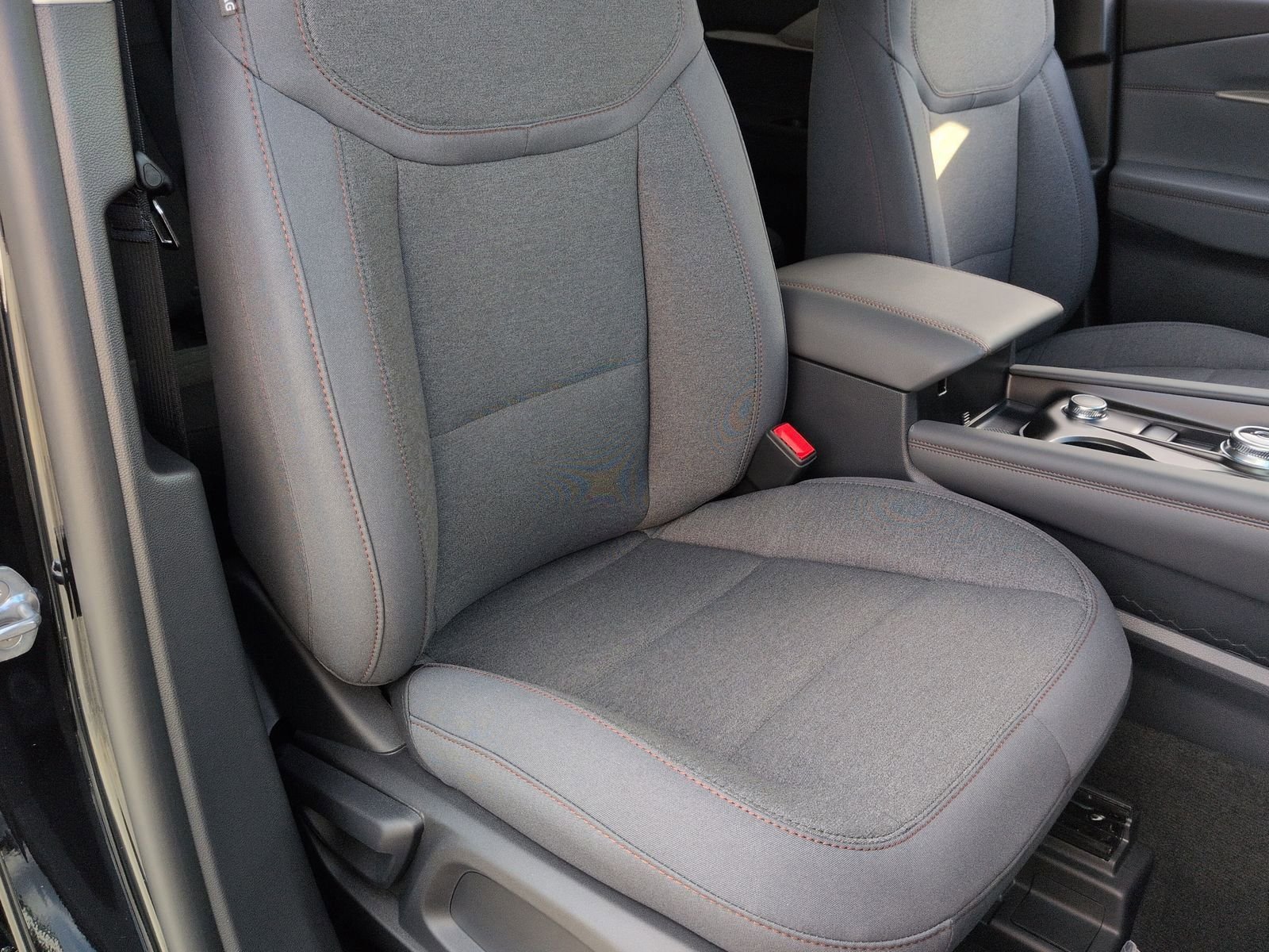2026 Ford Explorer Active - Photo 22