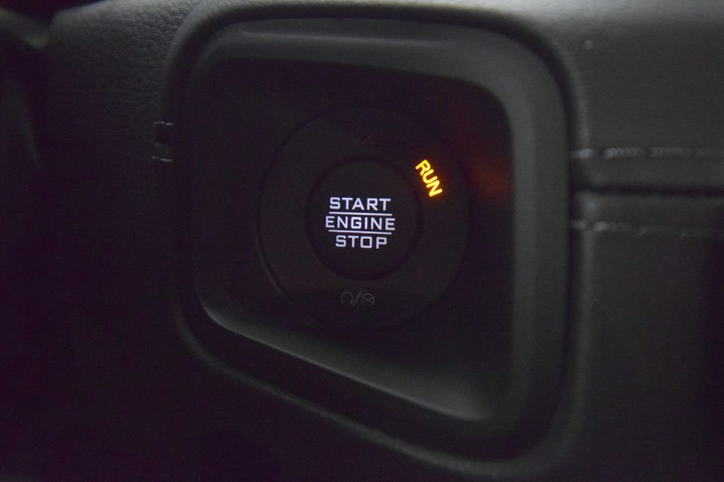 New 2026 Hydro Blue Pearlcoat Jeep Rubicon X image 28
