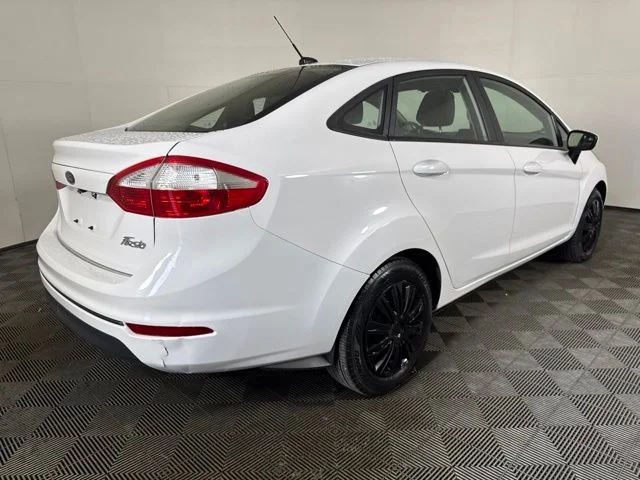 Certified Used 2019 Oxford White Ford S image 3