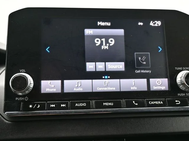 Used 2022 Black Mitsubishi ES image 19