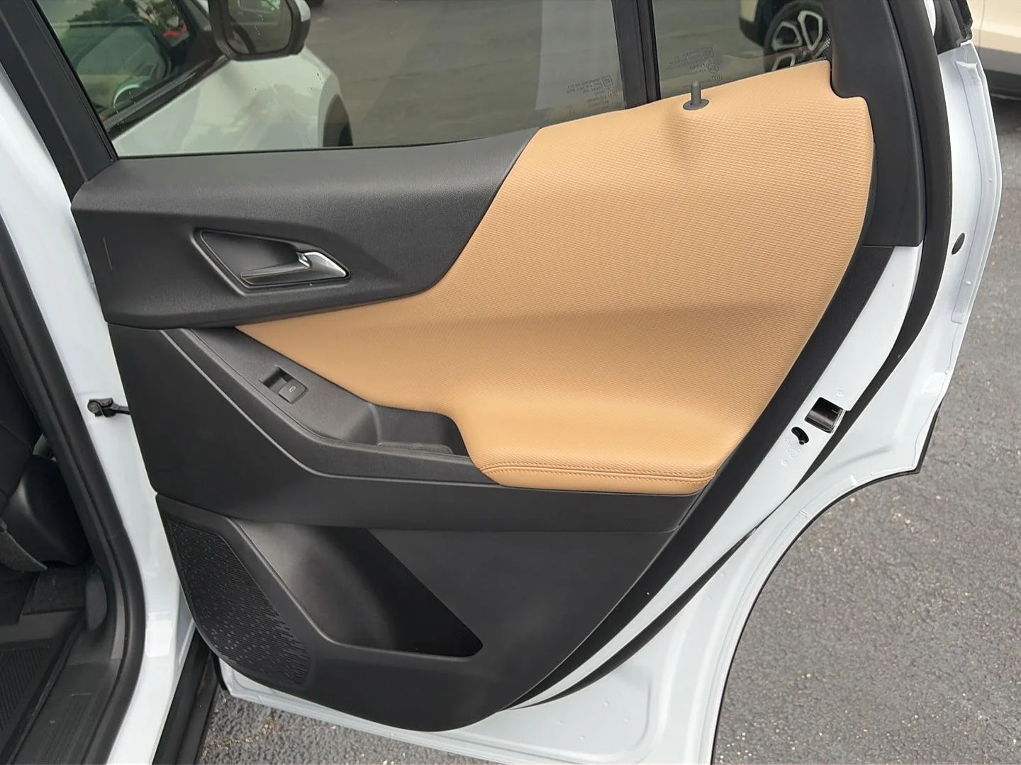 2027 Chevrolet Equinox ACTIV - Photo 18