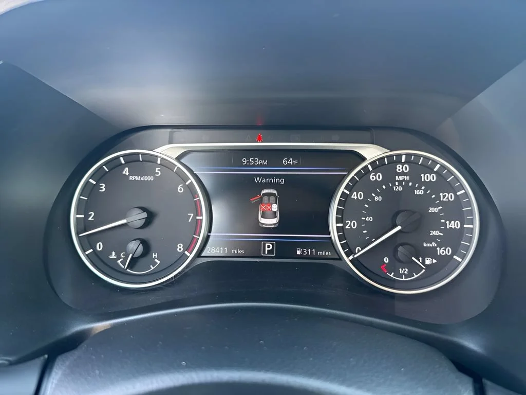 Used 2025 White Nissan SV image 15