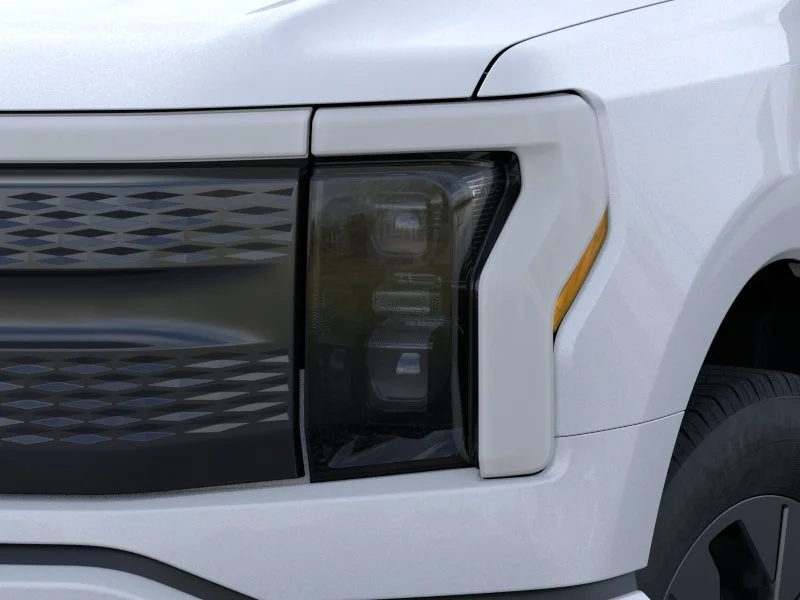 2025 Ford F-150 Lightning Flash - Photo 47