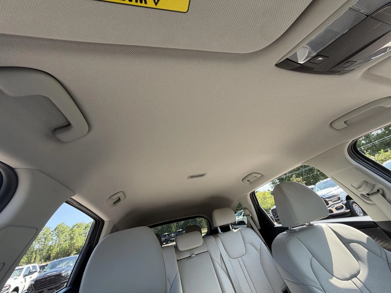 Used 2026 Cityscape Green Kia EX image 23