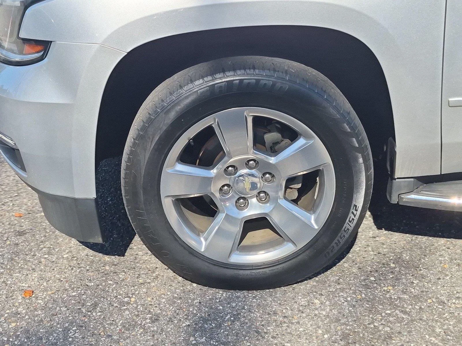 Used 2018 Silver Ice Metallic Chevrolet Premier image 10