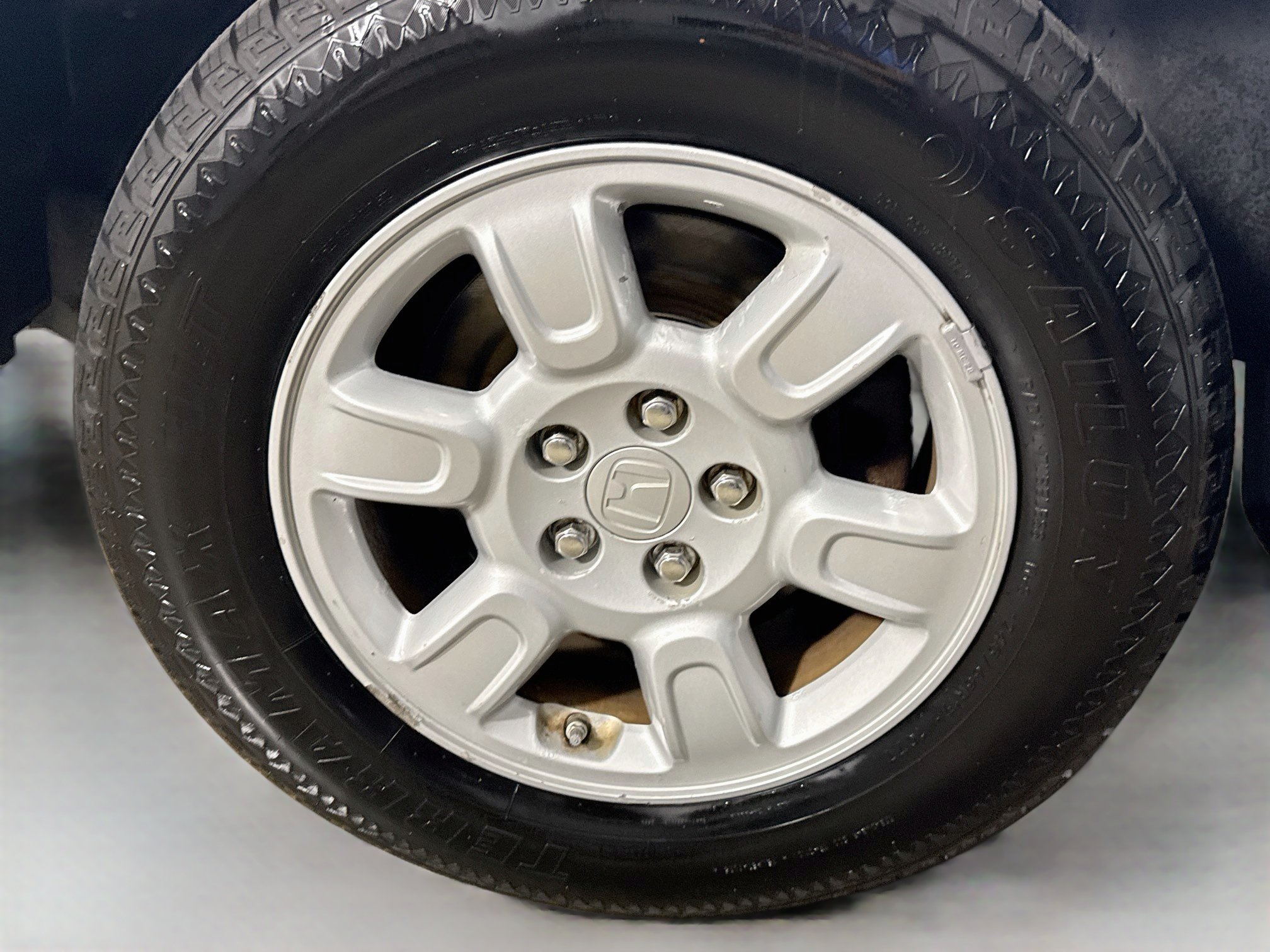 Used 2006 Billet Silver Metallic Honda RTL image 9