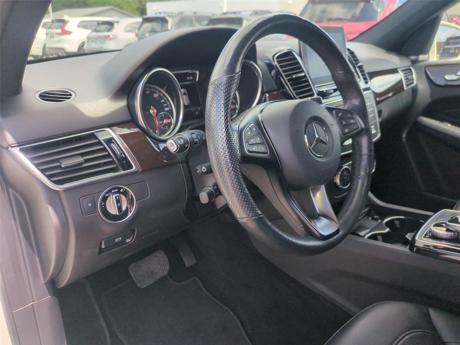 Used 2018 designo Diamond White Metallic Mercedes-Benz GLE 350 image 19