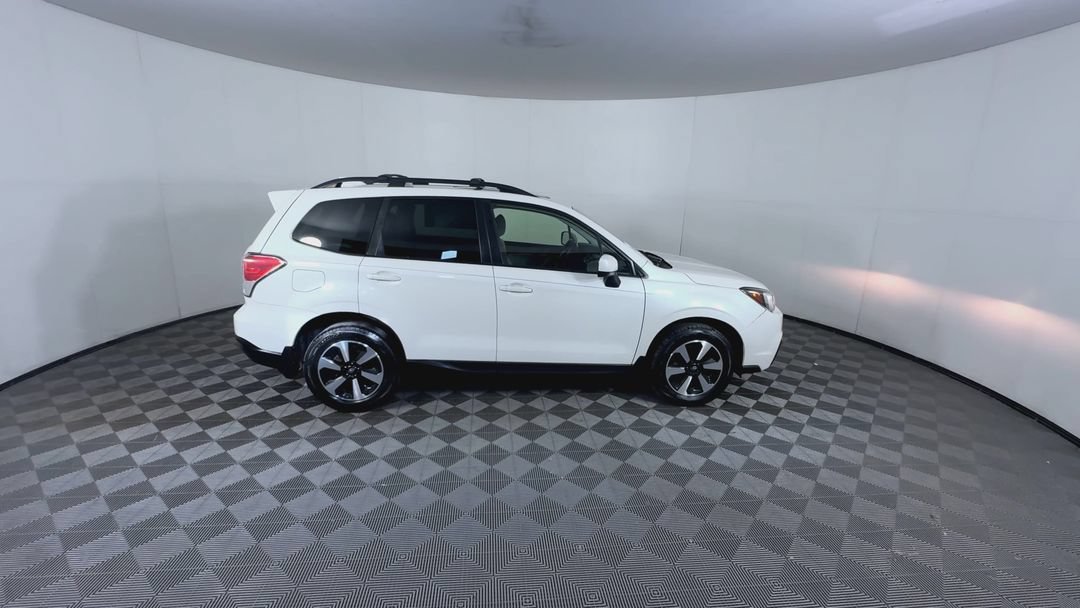 Used 2017 Crystal White Pearl Subaru Premium image 9