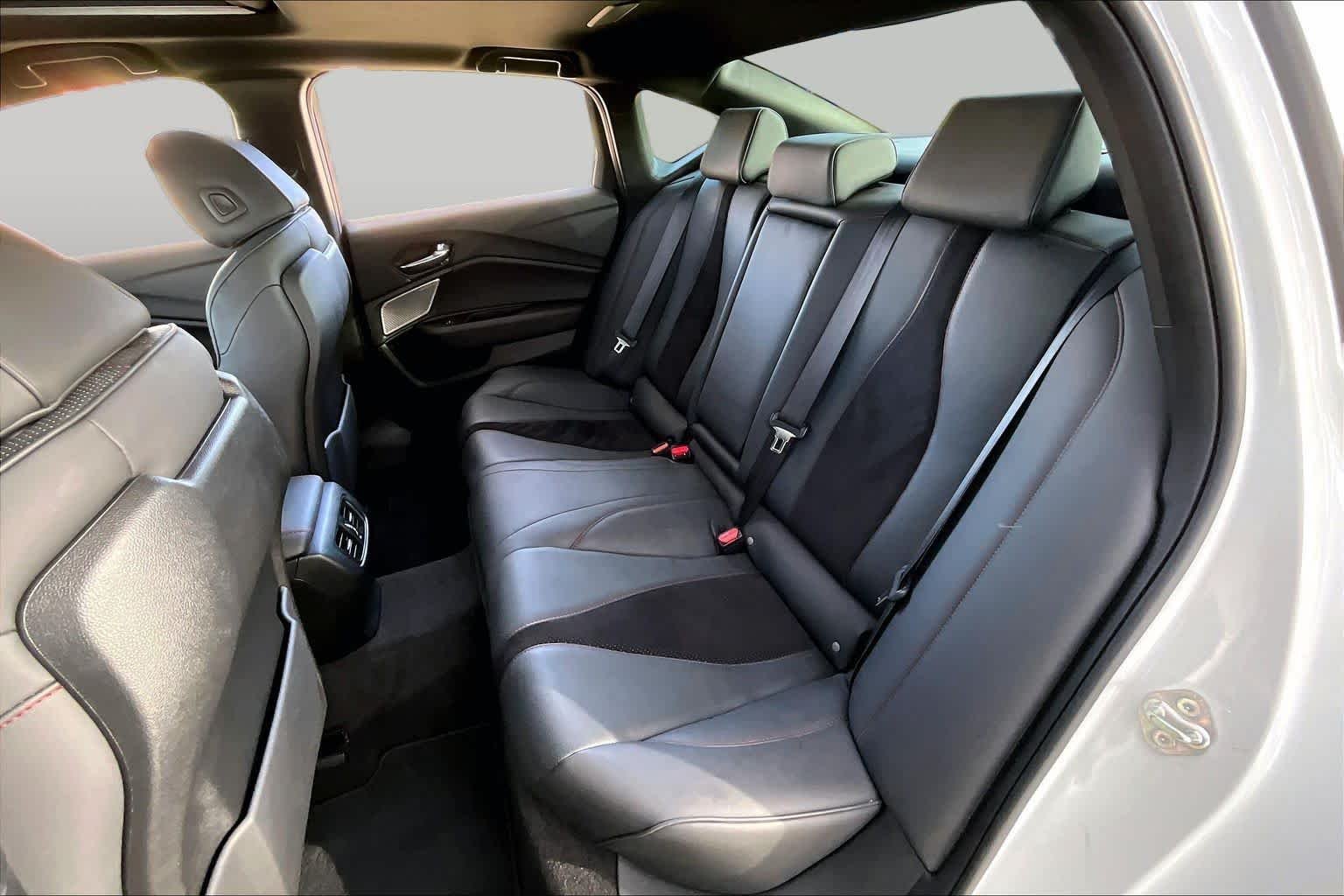 Used 2023 Platinum White Pearl Acura w/A-Spec Package image 21