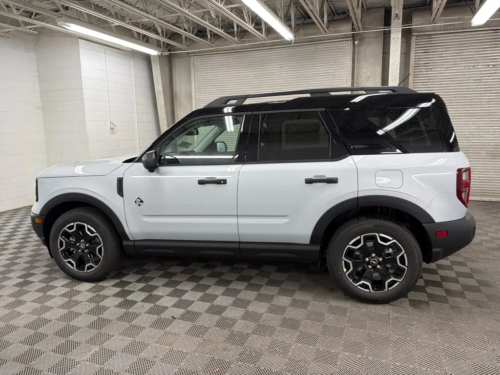 New 2026 White Ford Outer Banks image 11