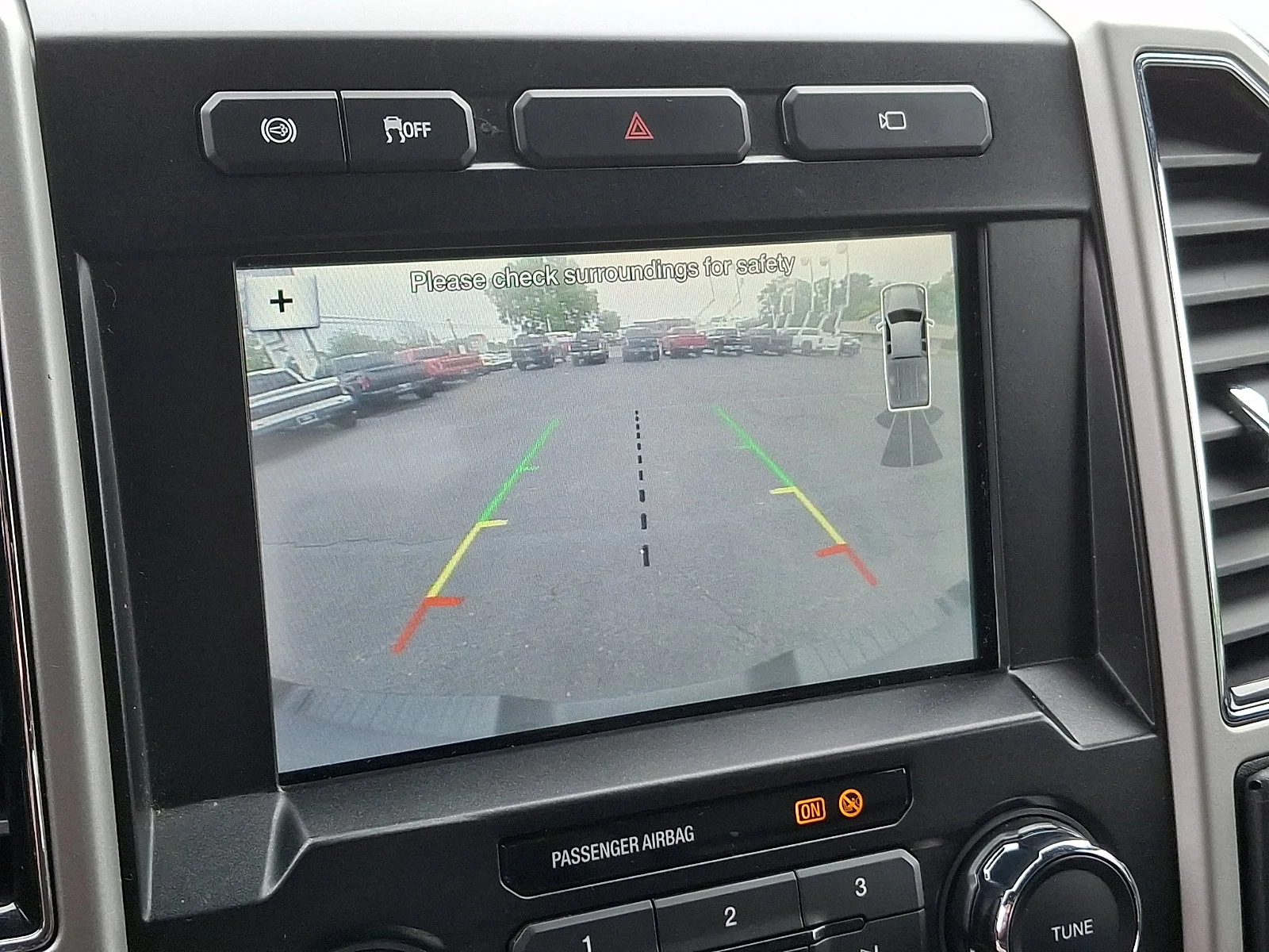 Used 2019 Ingot Silver Metallic   Ux Ford LARIAT image 24