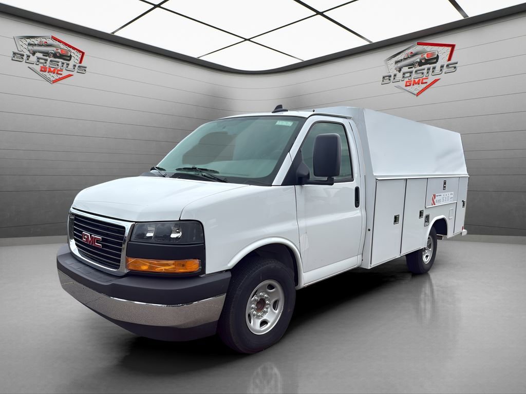 2025 GMC Savana Cutaway