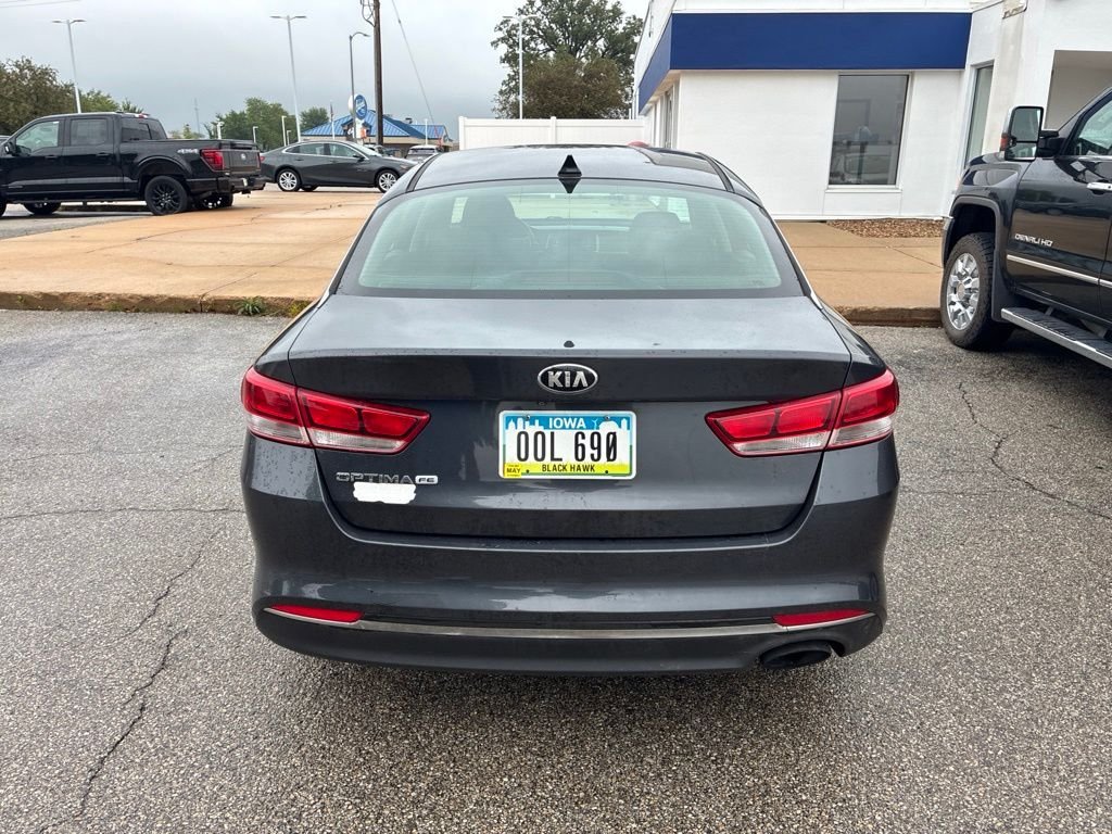 Used 2017 Gray Kia LX image 5