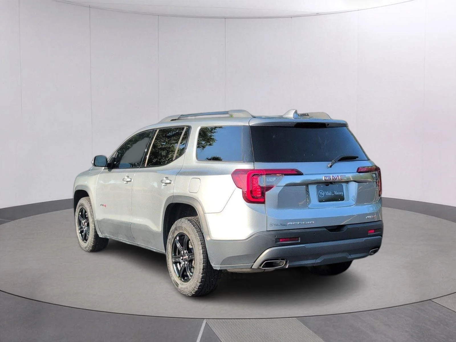 Used 2023 Sterling Metallic GMC AT4 image 3