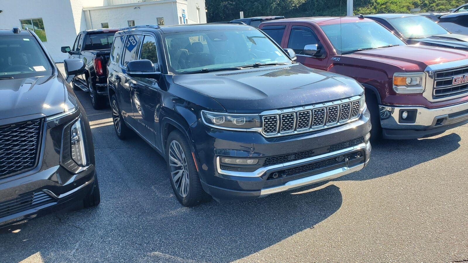 Used 2022 Midnight Sky Jeep Series III image 2