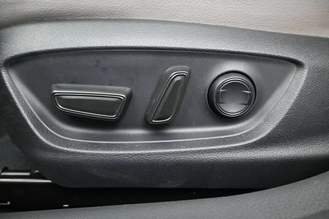 Used 2022 Celestial Silver Toyota SE image 11