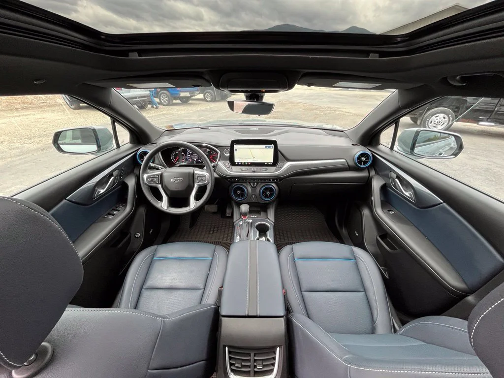 Used 2025 Sterling Gray Metallic Chevrolet RS image 13