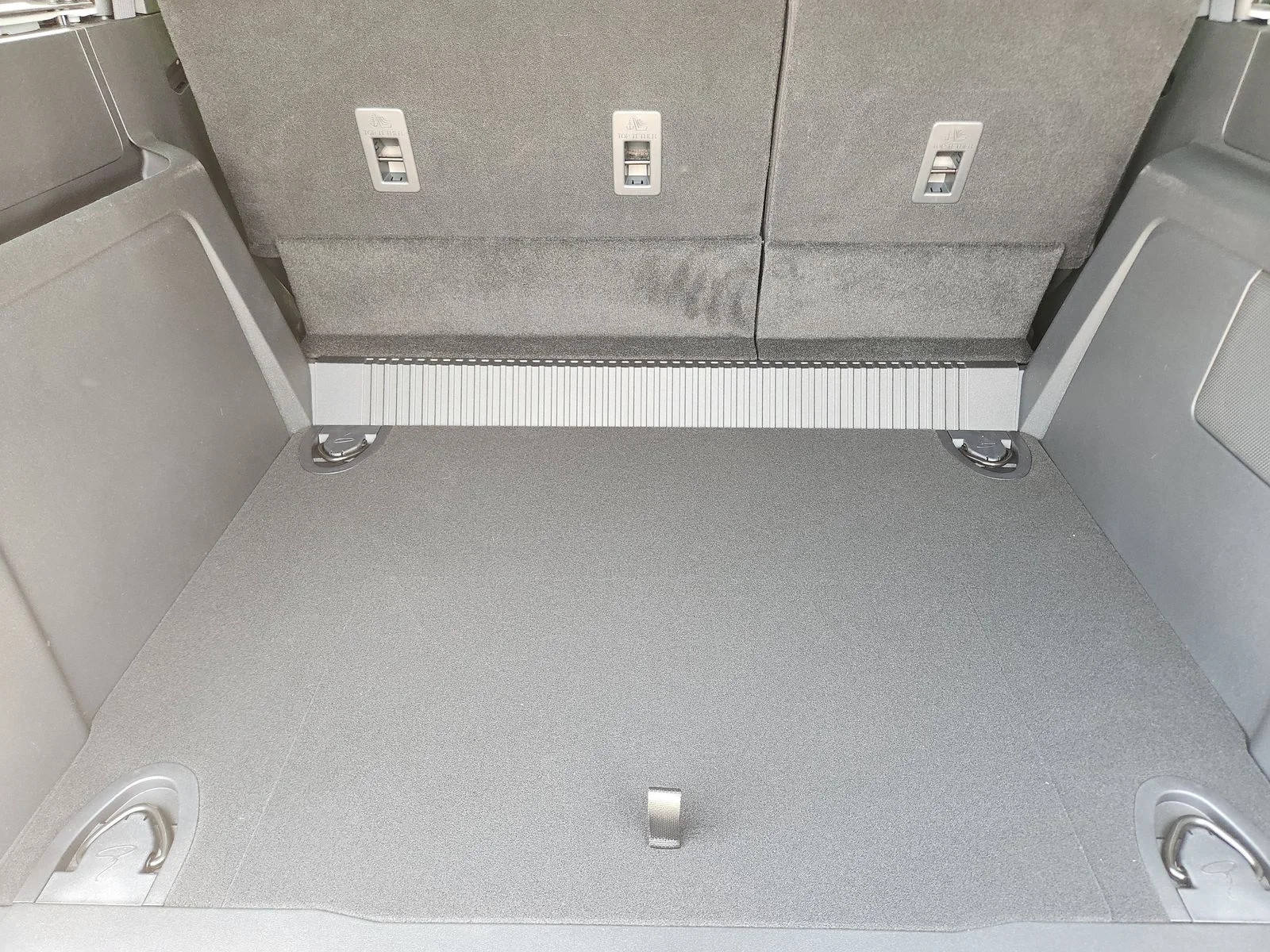 New 2026 Avalanche Gray Ford Outer Banks® image 22