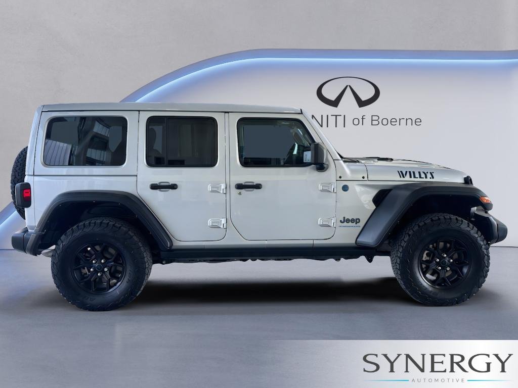 Used 2024 Silver Zynith Clearcoat Jeep Willys image 4