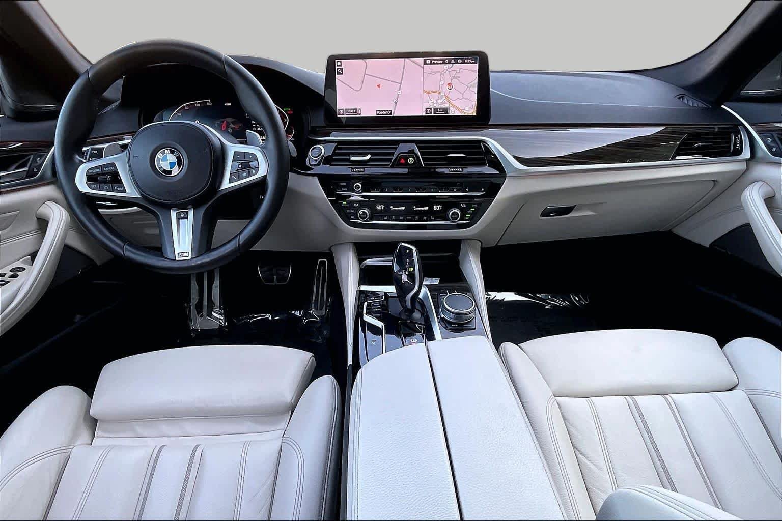Used 2021 Bernina Grey Amber Effect Metallic BMW 530i xDrive image 15