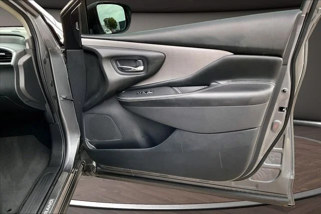 Used 2021 Gray Nissan SL image 22