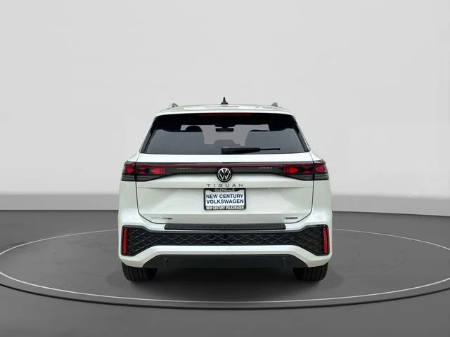 New 2026 White/off-white Volkswagen SEL R-Line Turbo image 4