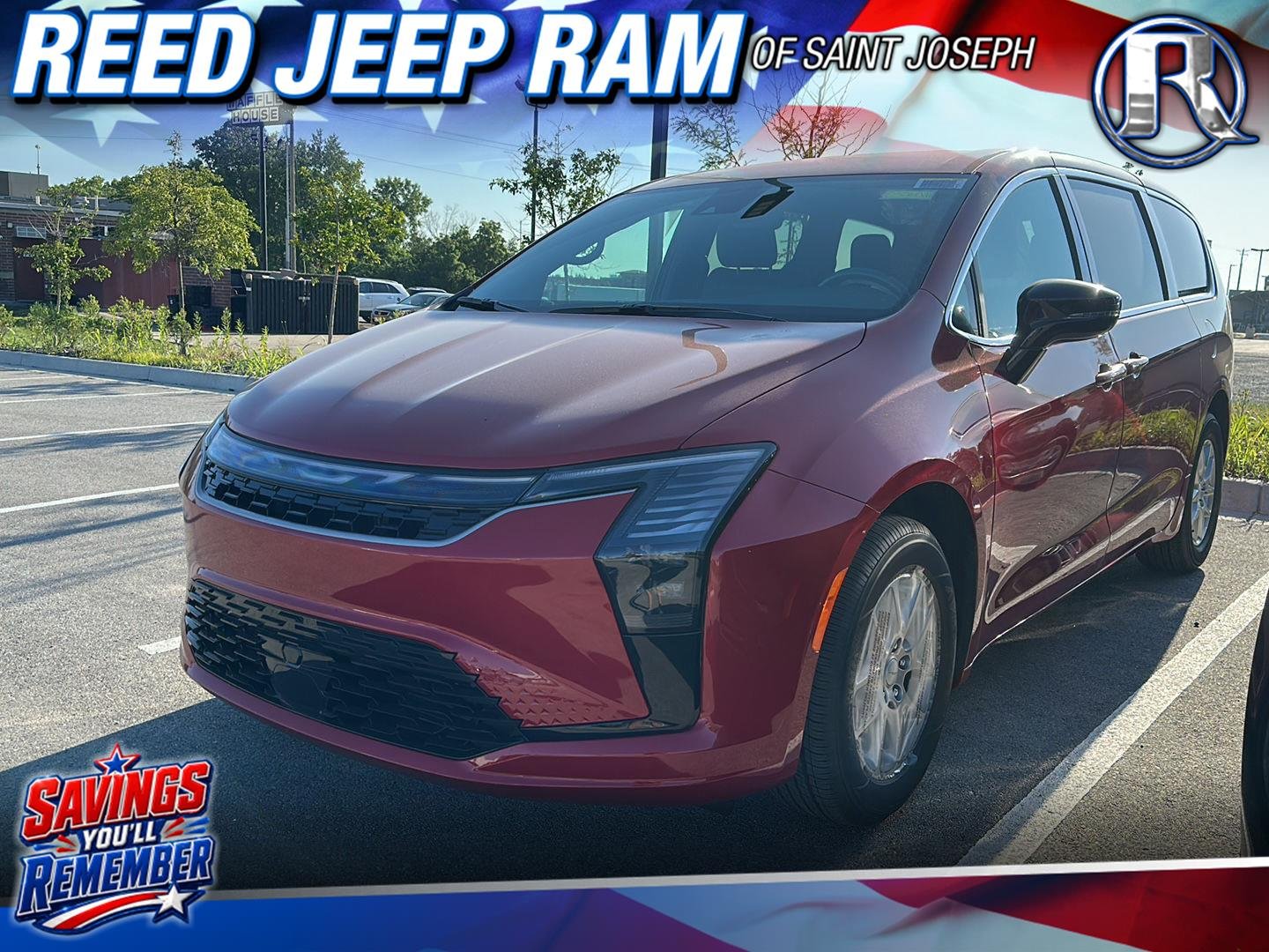 2027 Chrysler Pacifica Select's photo