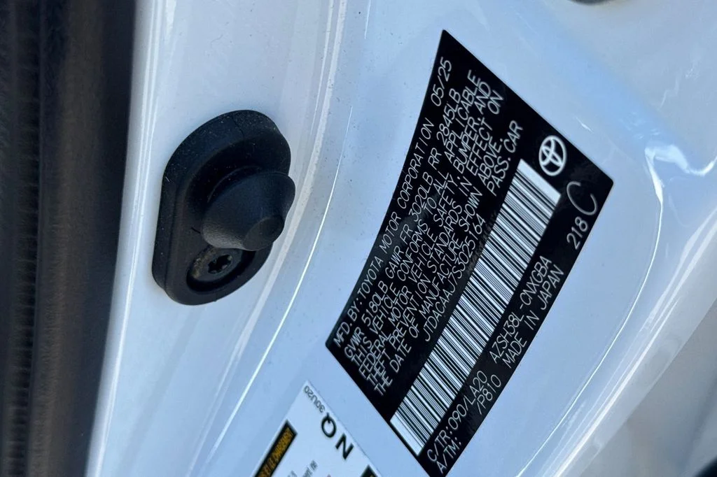 Used 2025 White Toyota Limited image 36