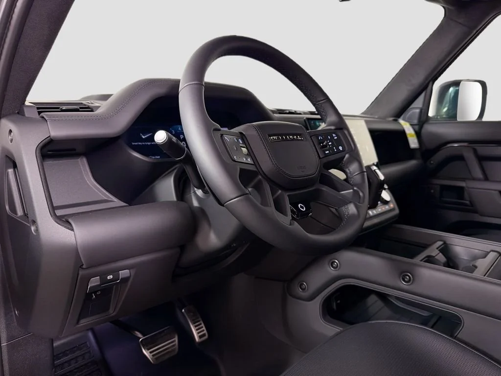2026 Land Rover Defender OCTA Black - Photo 9
