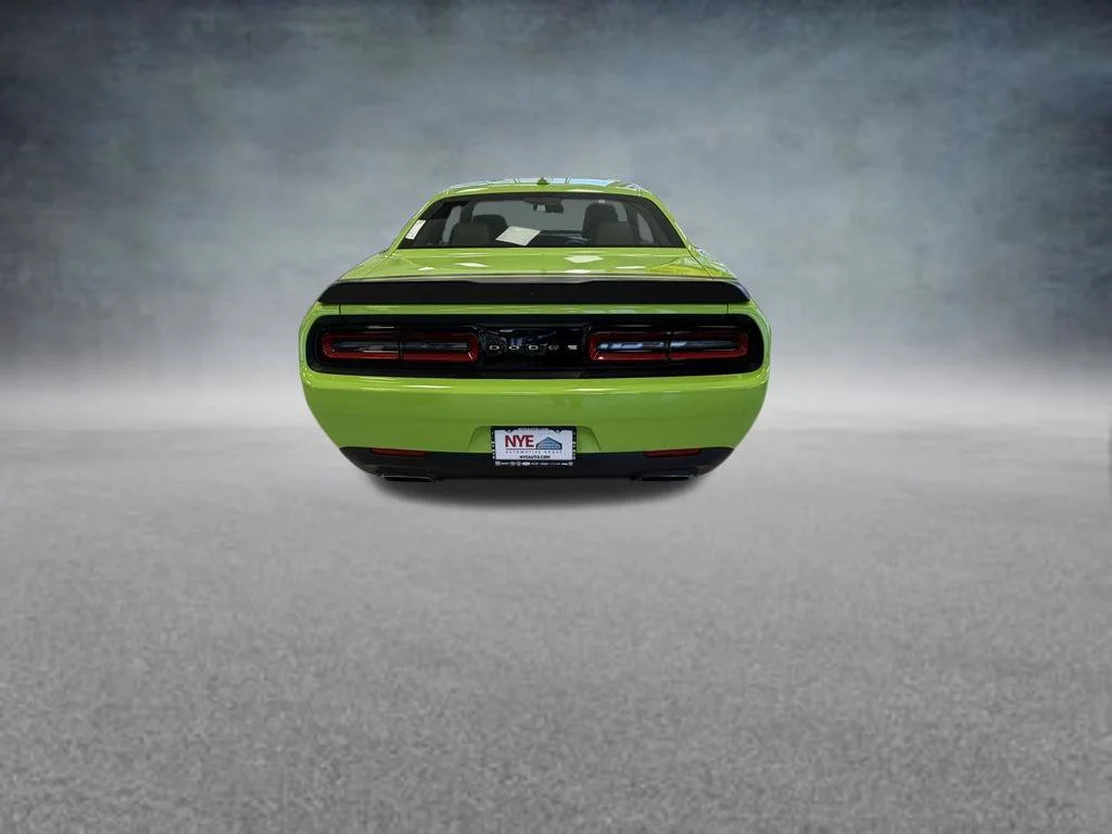 Used 2015 Beige Dodge R/T Scat Pack image 4