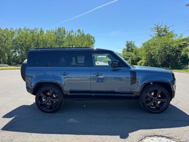 New 2026 Tasman Blue LAND ROVER X-Dynamic SE image 6